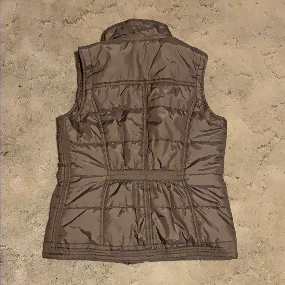 Vest - Picture 5 of 5